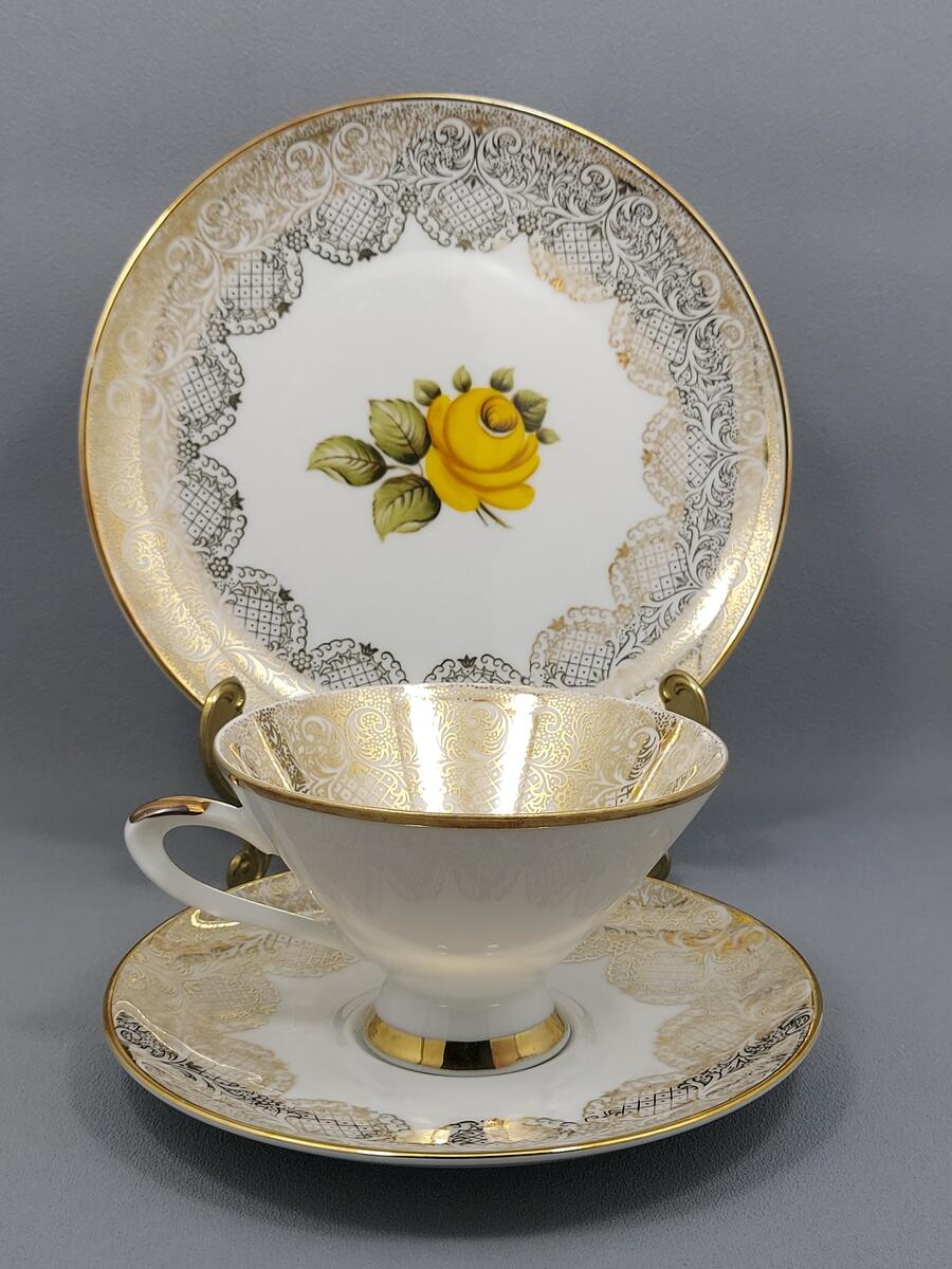 Trio filiżanka i talerzyki - porcelana Winterling (2)