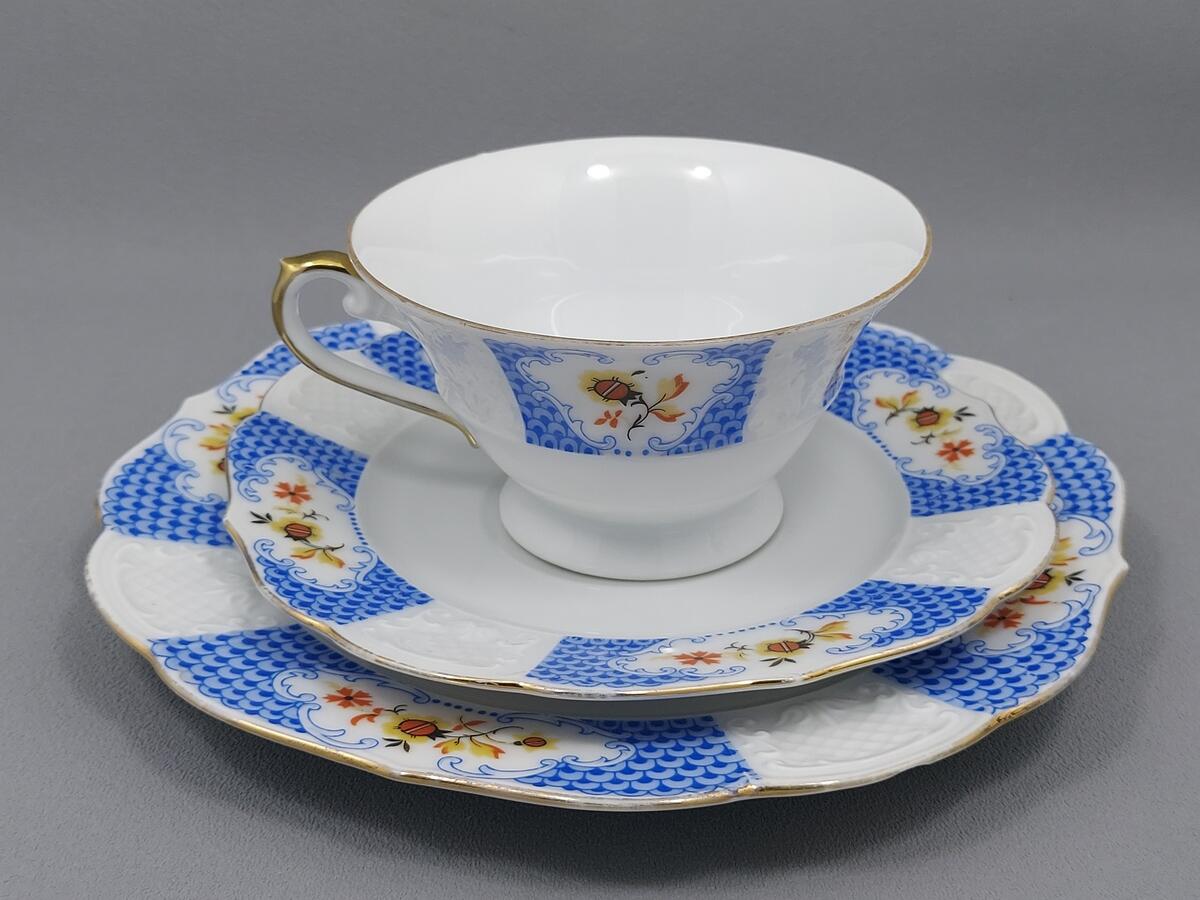 Trio filiżanka i talerzyki - porcelana C Bavaria (6)