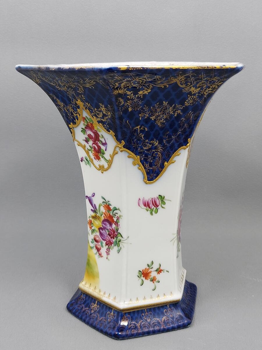 Stary Wazon ręcznie malowany - porcelana (4)