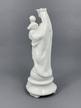 Figurka Matka Boska z Dzieciątkiem - porcelana (3)