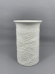 Śnieżnobiały wazon - porcelana (4)