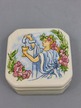 Piękne małe porcelanowe puzderko Regina Handwerk (3)
